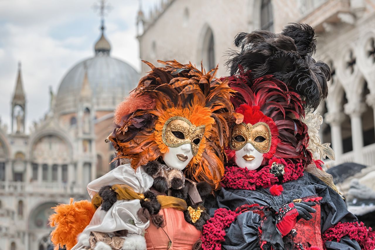 Karnevalový rej masek v Benátkách