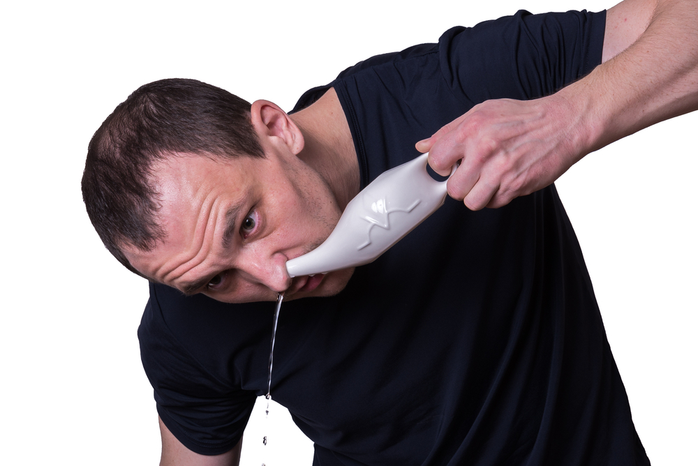Očista nosu pomocí konvičky zvané lóta