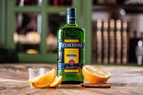 Láska k Becherovce